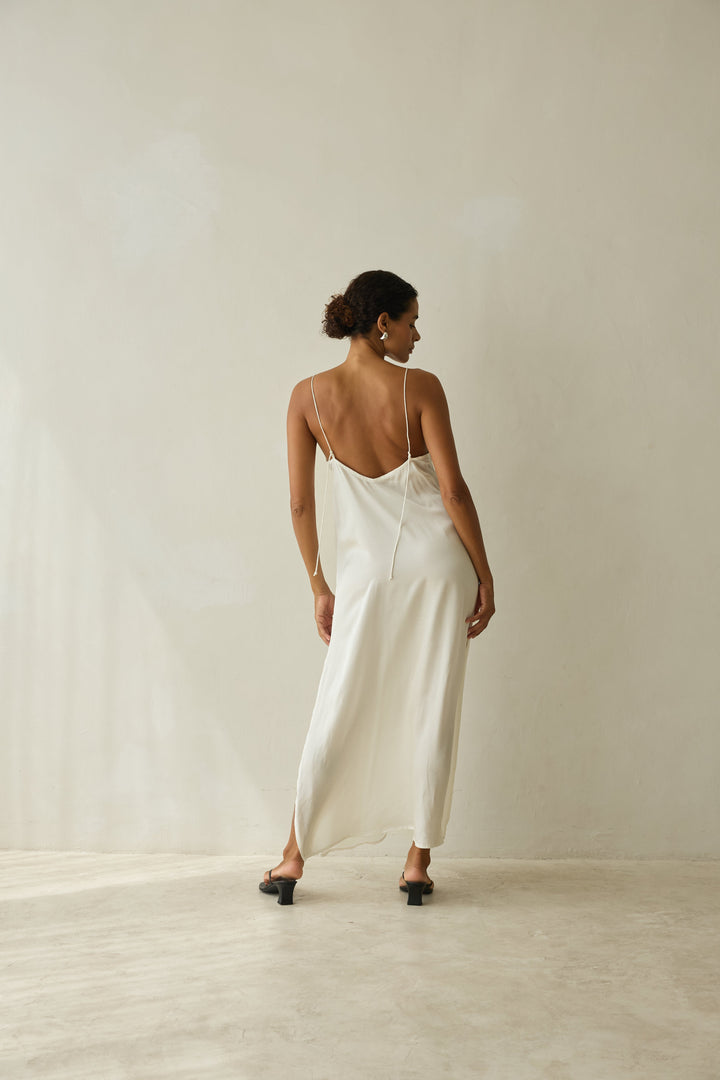SLIP DRESS milk