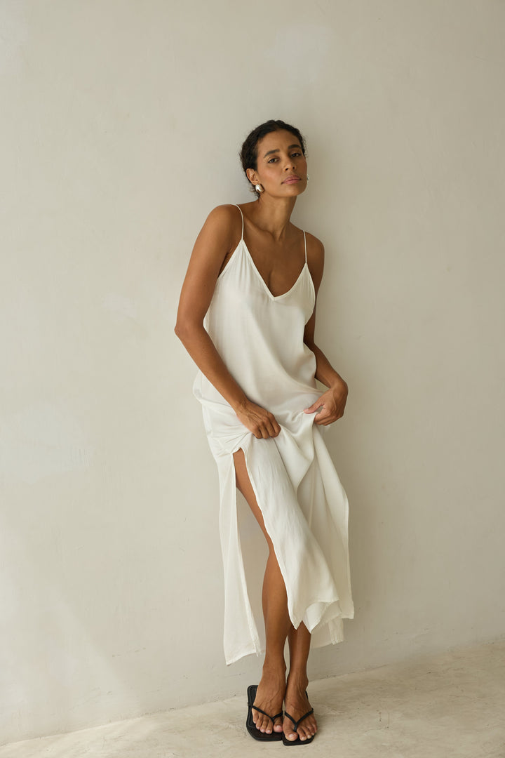 SLIP DRESS milk