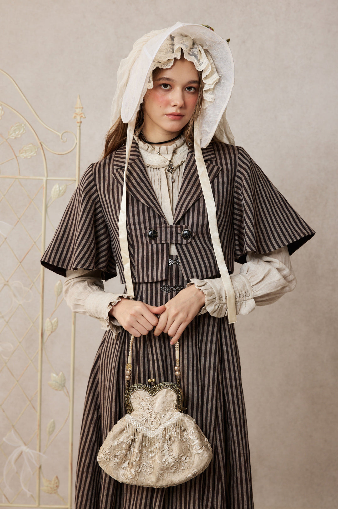 Clarise 22 |Retro Wool Skirt & Cape (2 pieces)