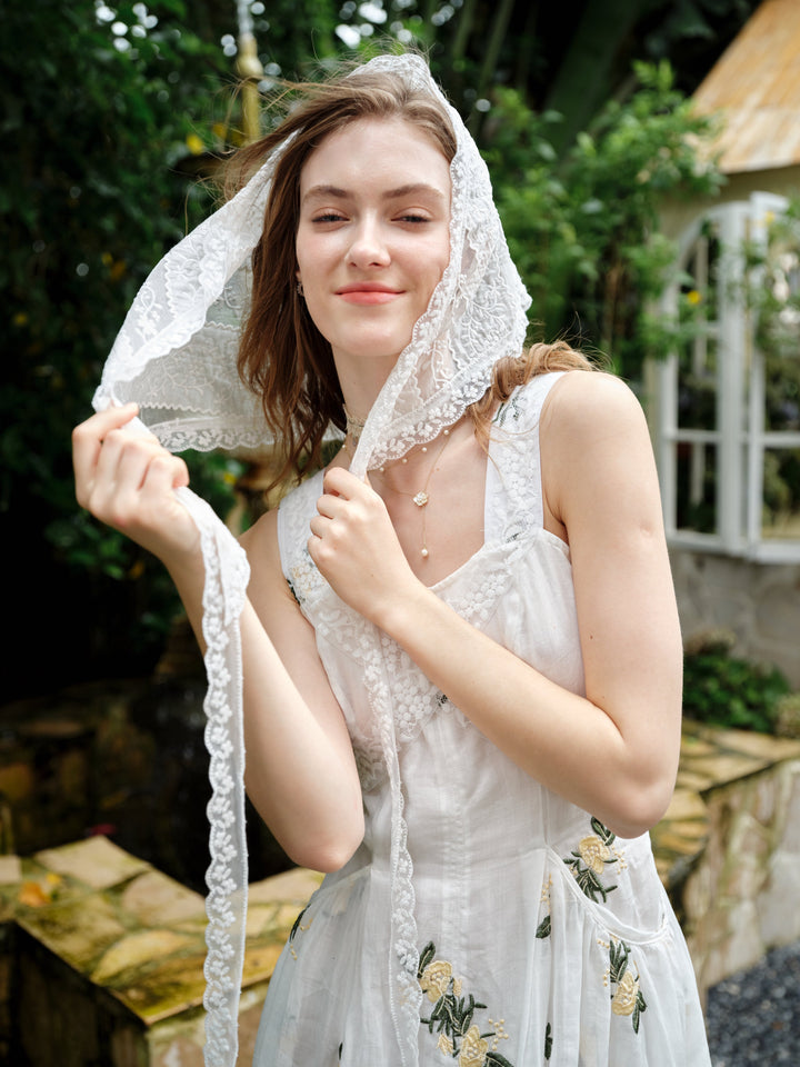Juliet | Lace & Linen Dress Gown