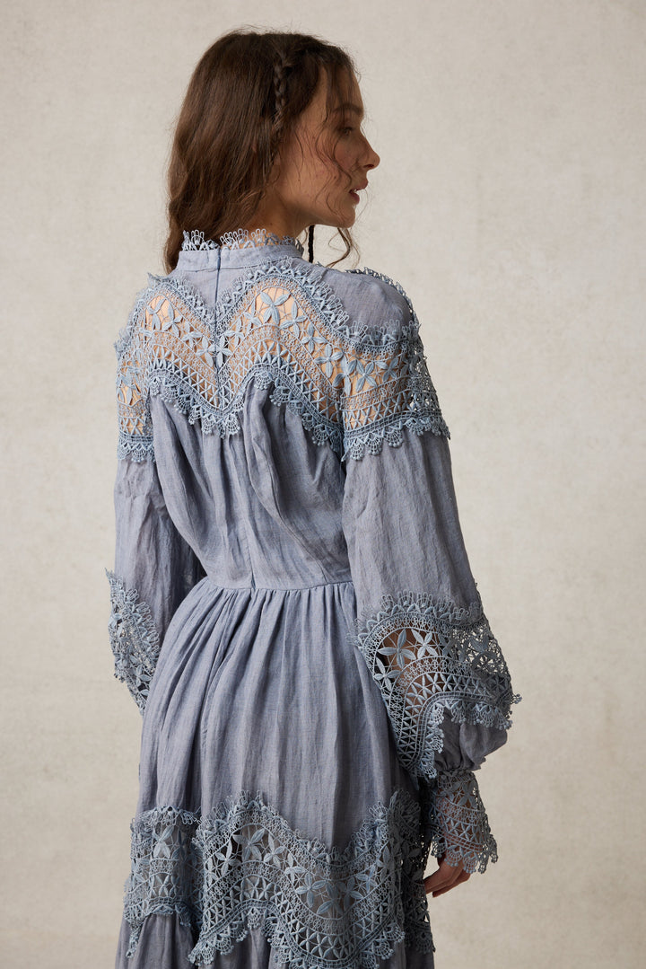 Pearlman 25 | Lace Linen Dress Gown
