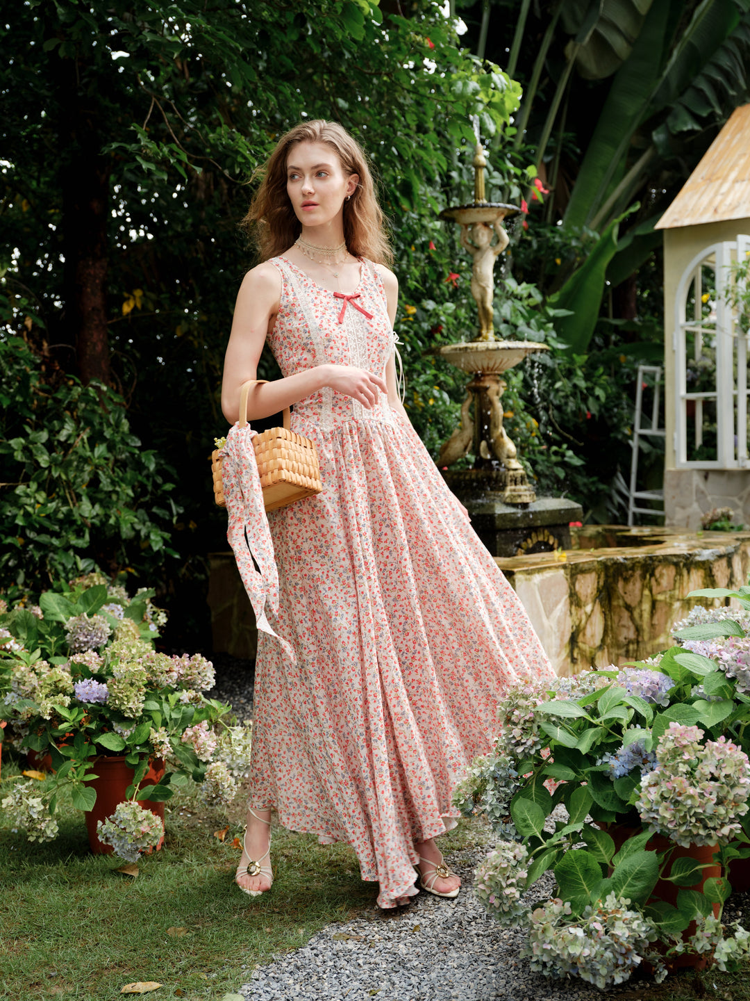 Vanille 18 | Jane’s Garden Dress