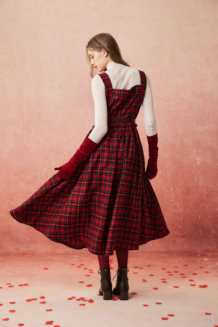 Tess 31 |100% Wool Halter Dress