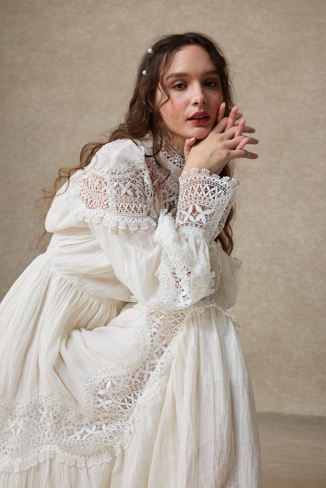 Pearlman 25 | Lace Linen Dress Gown