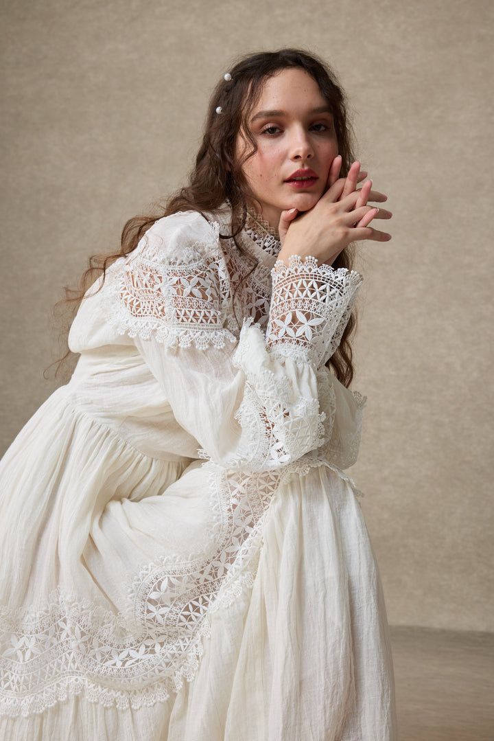 Pearlman 25 | Lace Linen Dress Gown