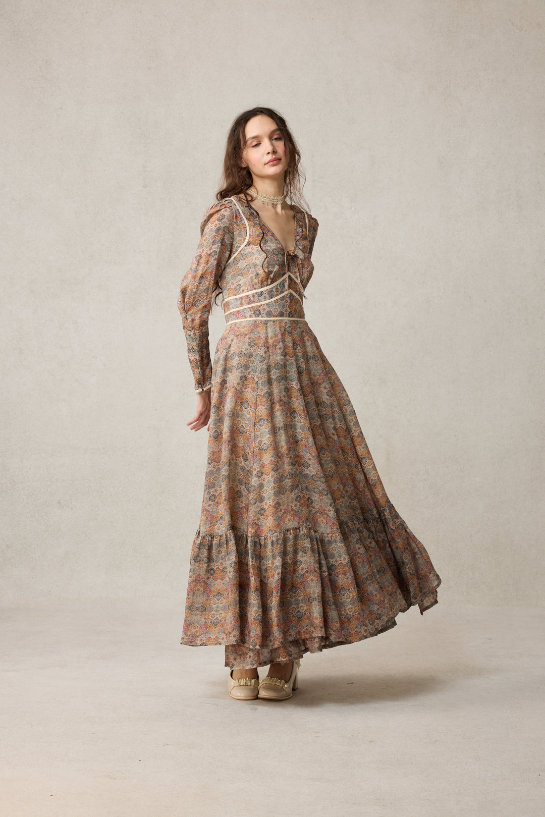 Chelse 19 |Longsleeved Linen Dress Gown