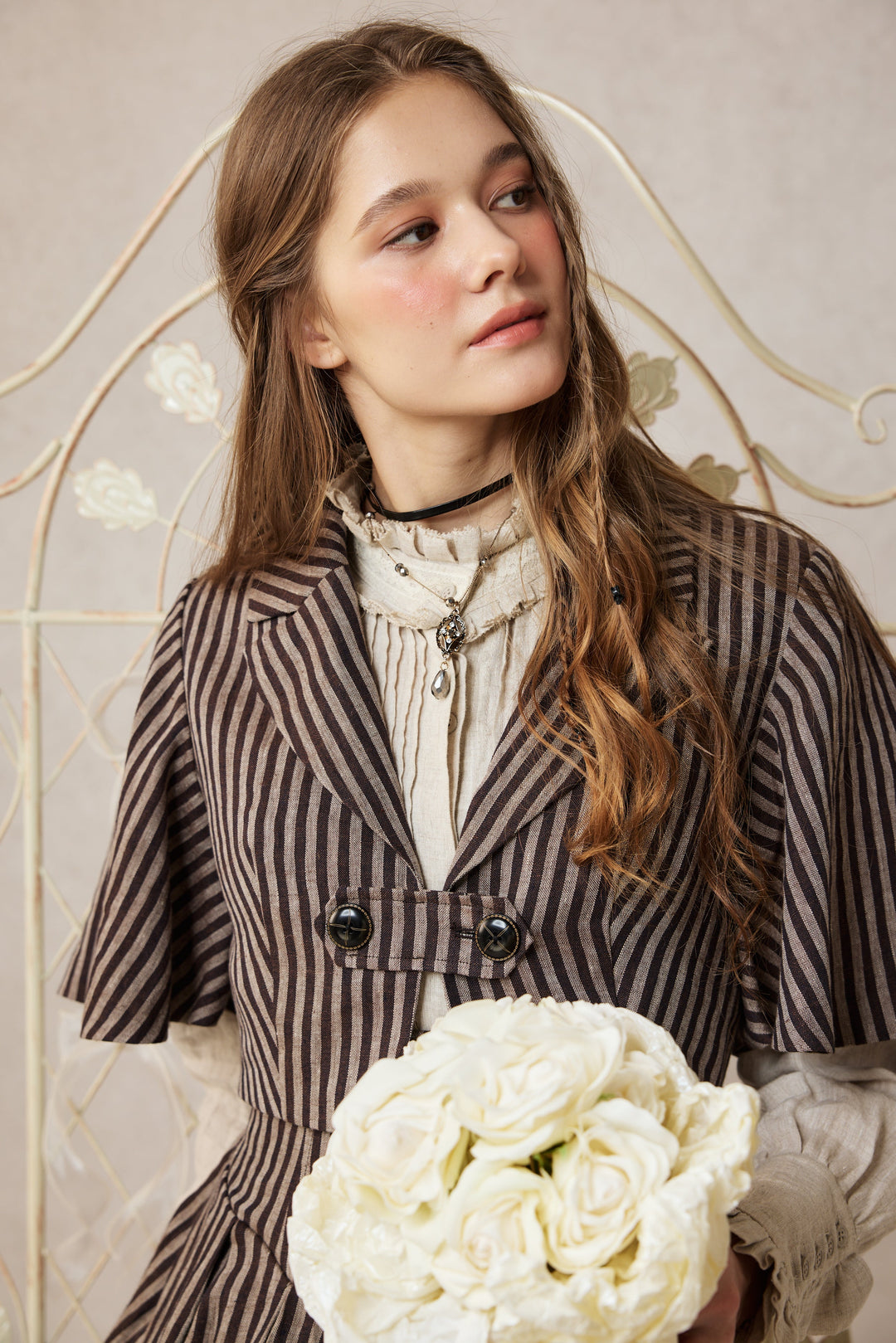 Clarise 22 |Retro Linen Skirt & Cape (2 pieces)