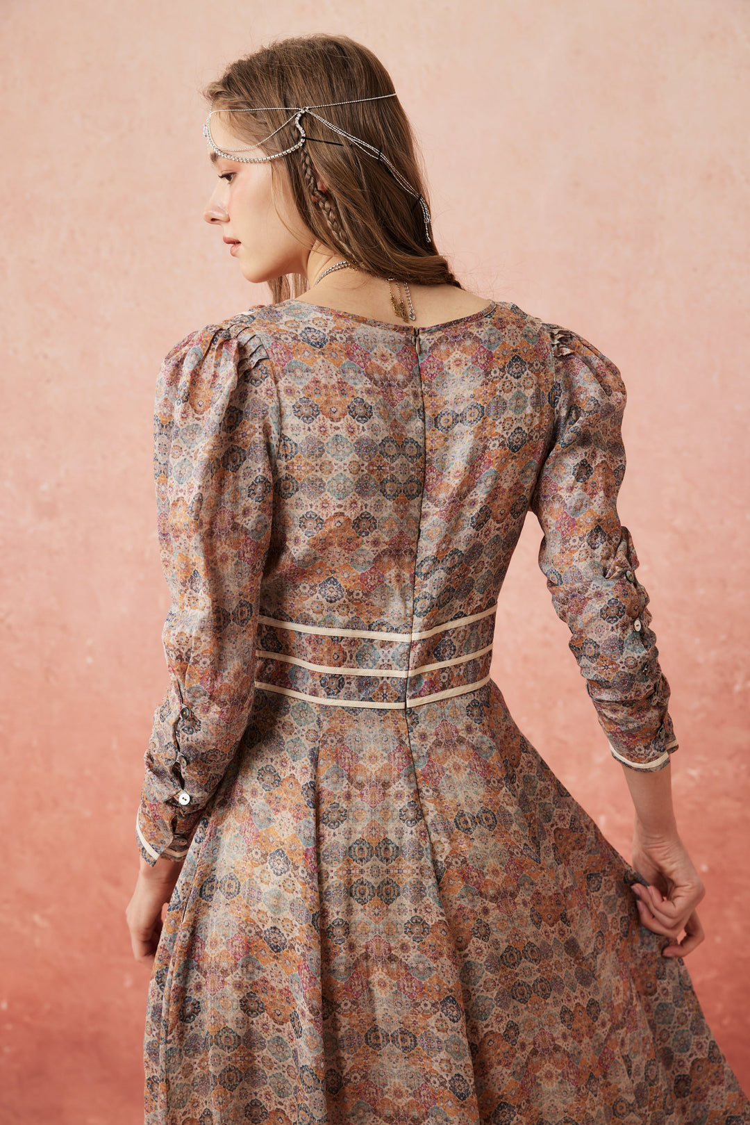 Chelse 19 |Longsleeved Linen Dress Gown