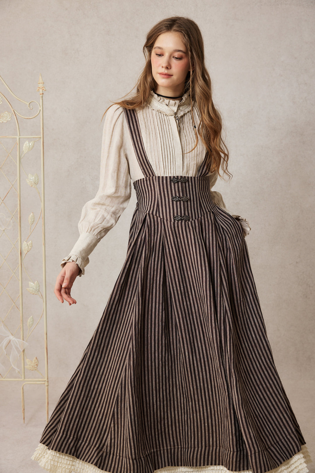 Clarise 22 |Retro Linen Skirt & Cape (2 pieces)