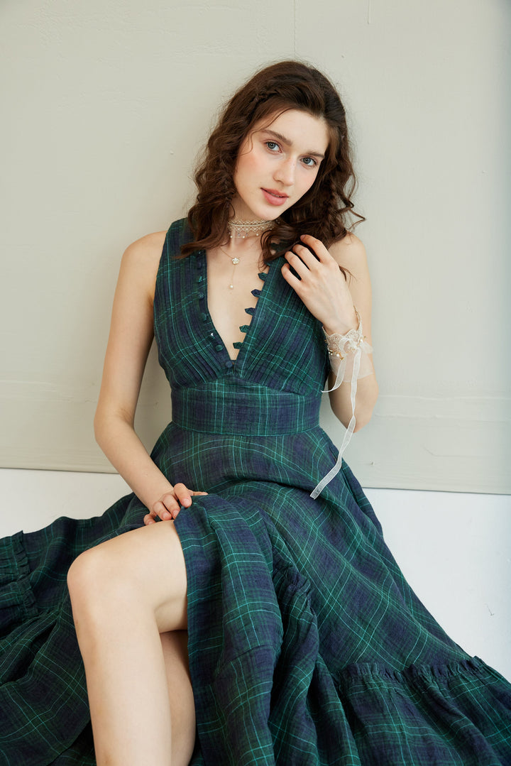 Moon River 24 | V-neck pintucked linen dress gown
