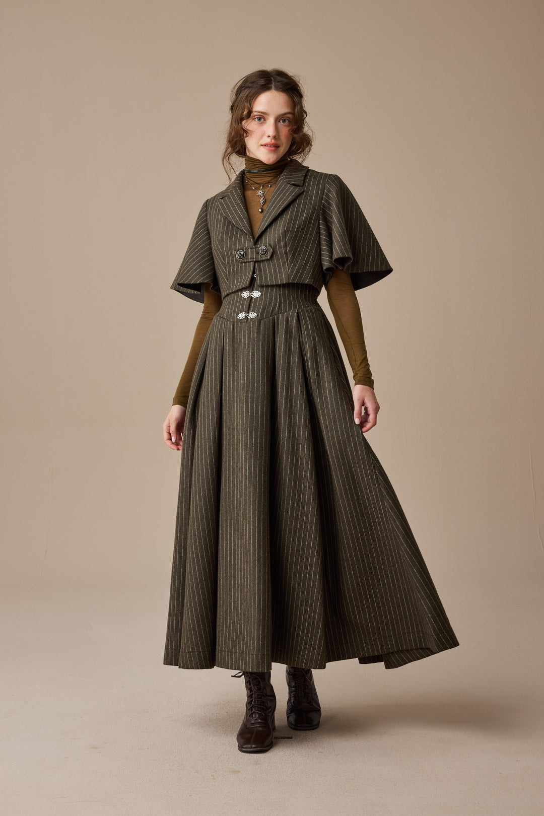 Clarise 22 |Retro Linen Skirt & Cape (2 pieces)