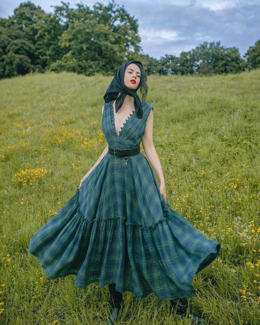 Moon River 24 | V-neck pintucked linen dress gown