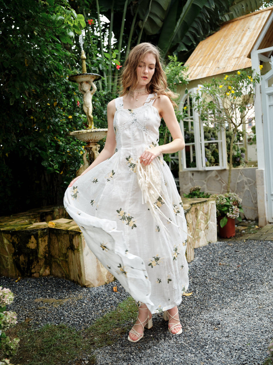 Juliet | Lace & Linen Dress Gown
