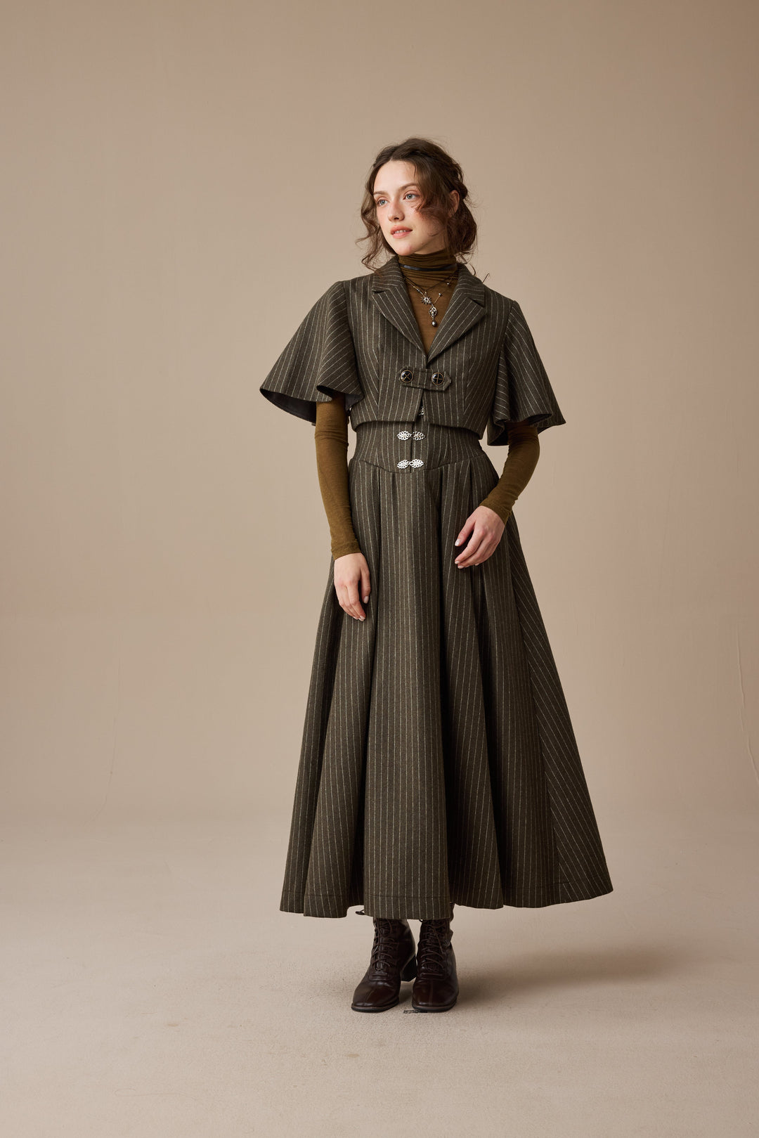 Clarise 22 |Retro Linen Skirt & Cape (2 pieces)