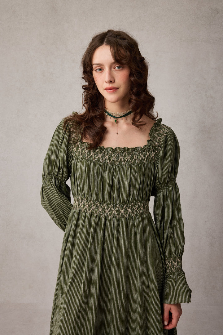 Cloud 21 | smocking embroidery linen dress