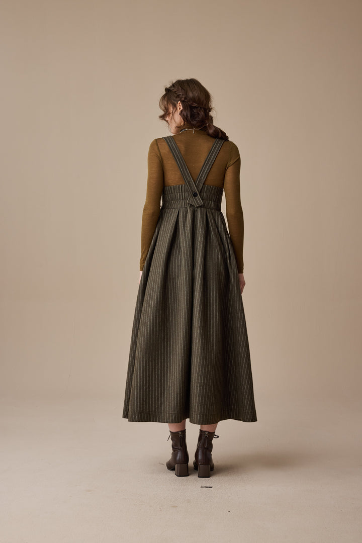 Clarise 22 |Retro Wool Skirt & Cape (2 pieces)