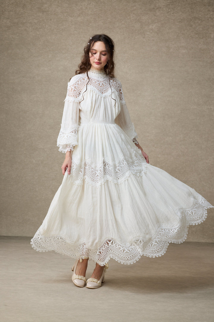 Pearlman 25 | Lace Linen Dress Gown