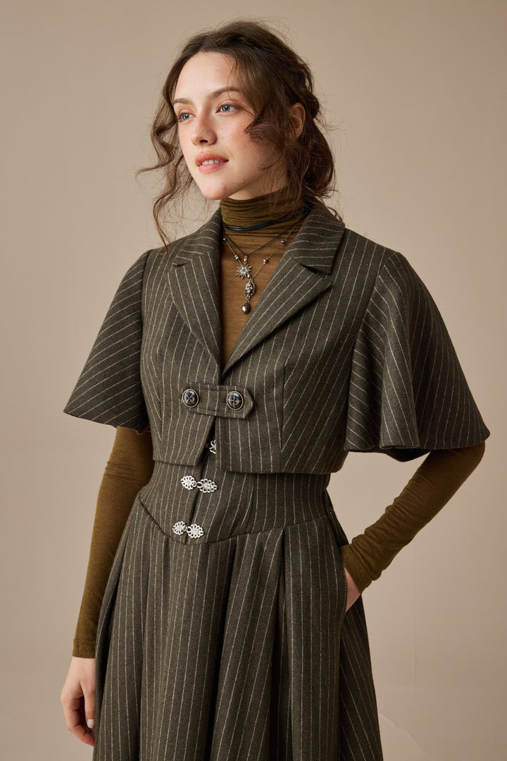 Clarise 22 |Retro Wool Skirt & Cape (2 pieces)
