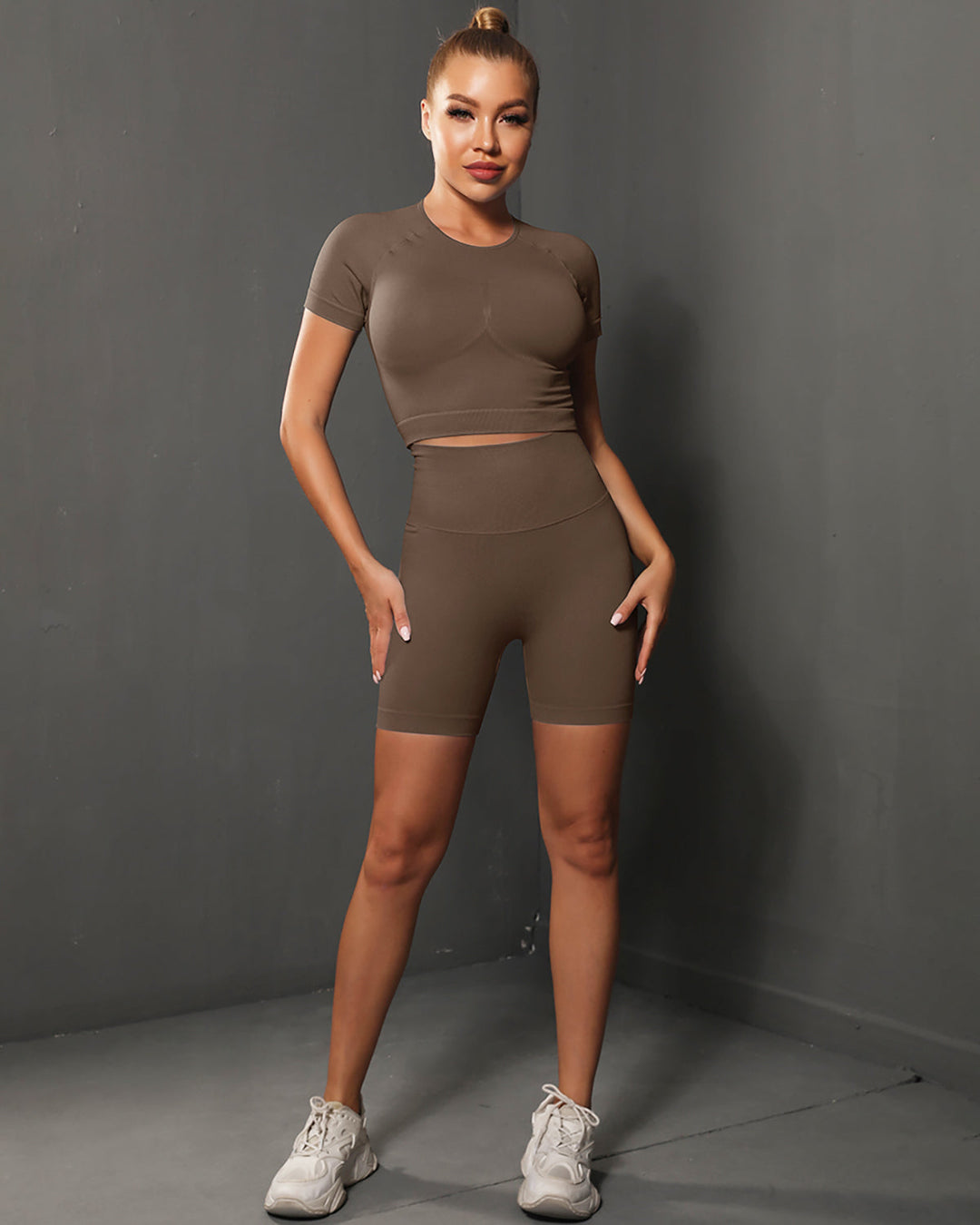 Ella Seamless Shorts - Brown