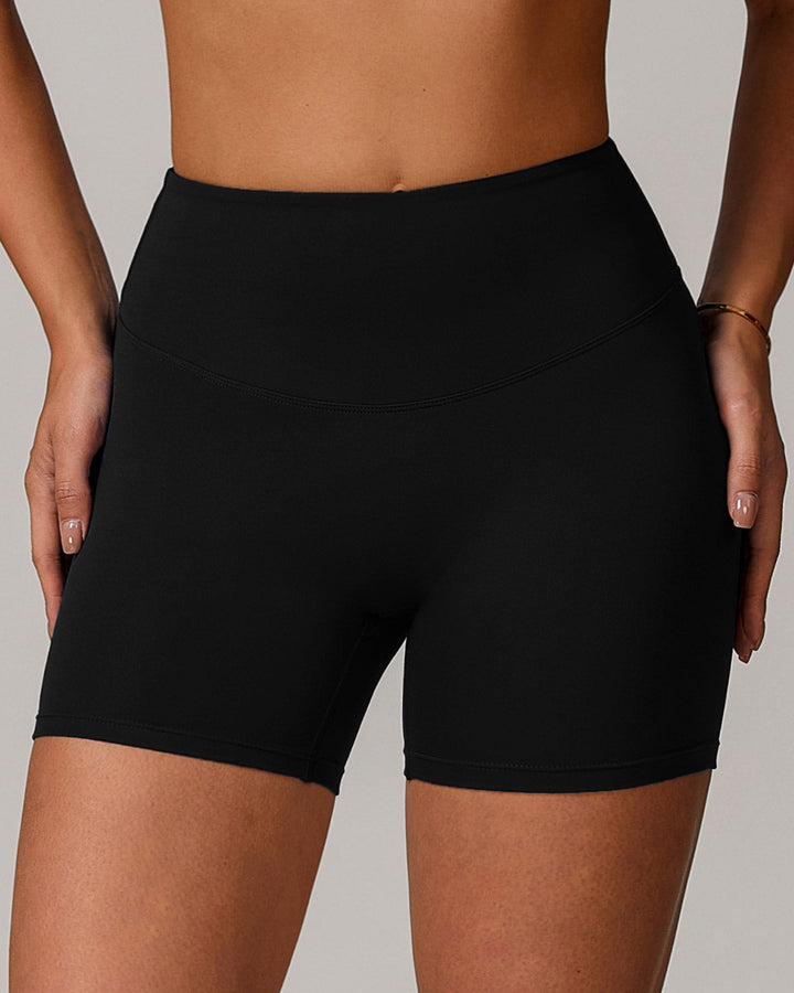 Eula Seamless Shorts - Black