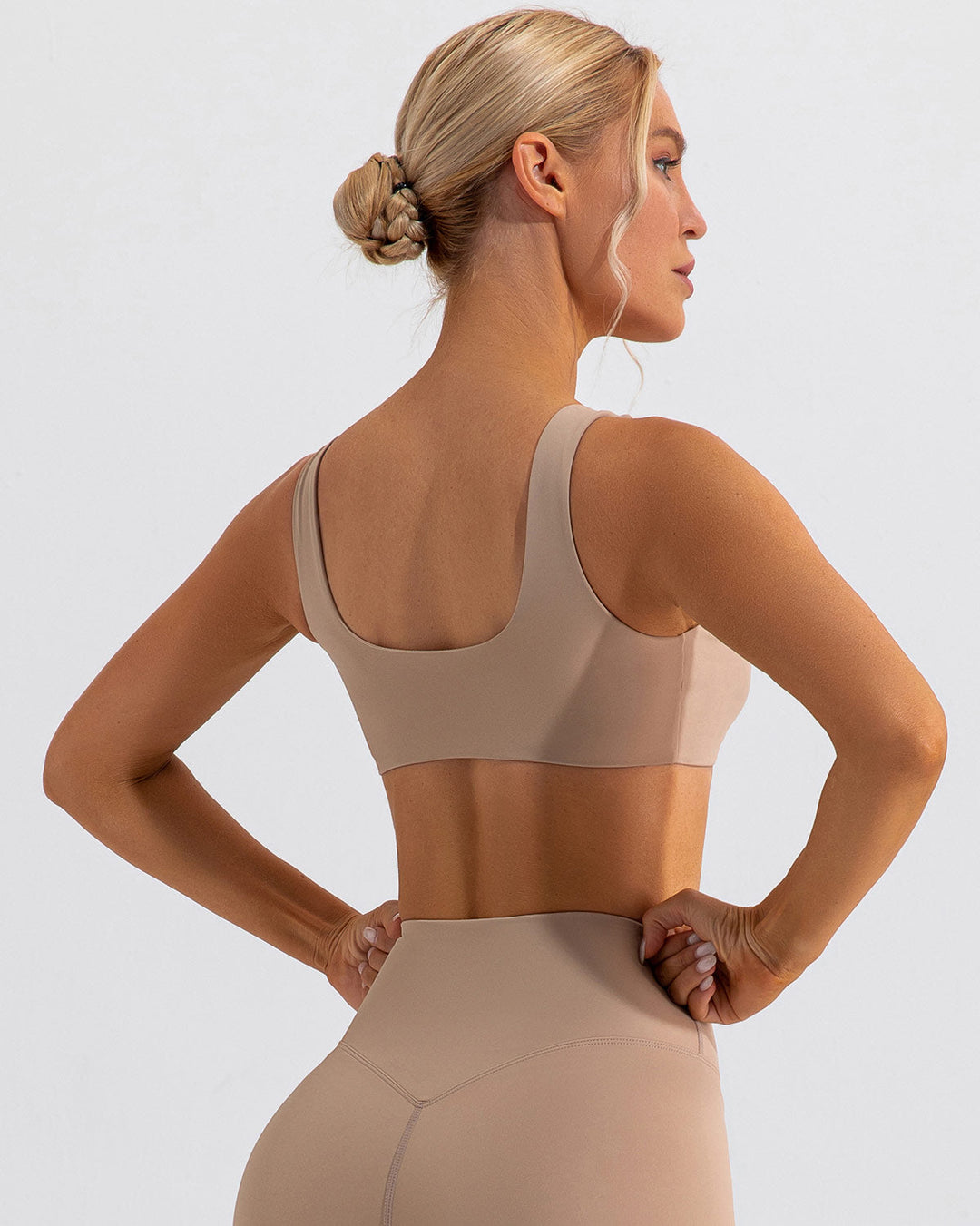 Jessa Sports Bra - Almond