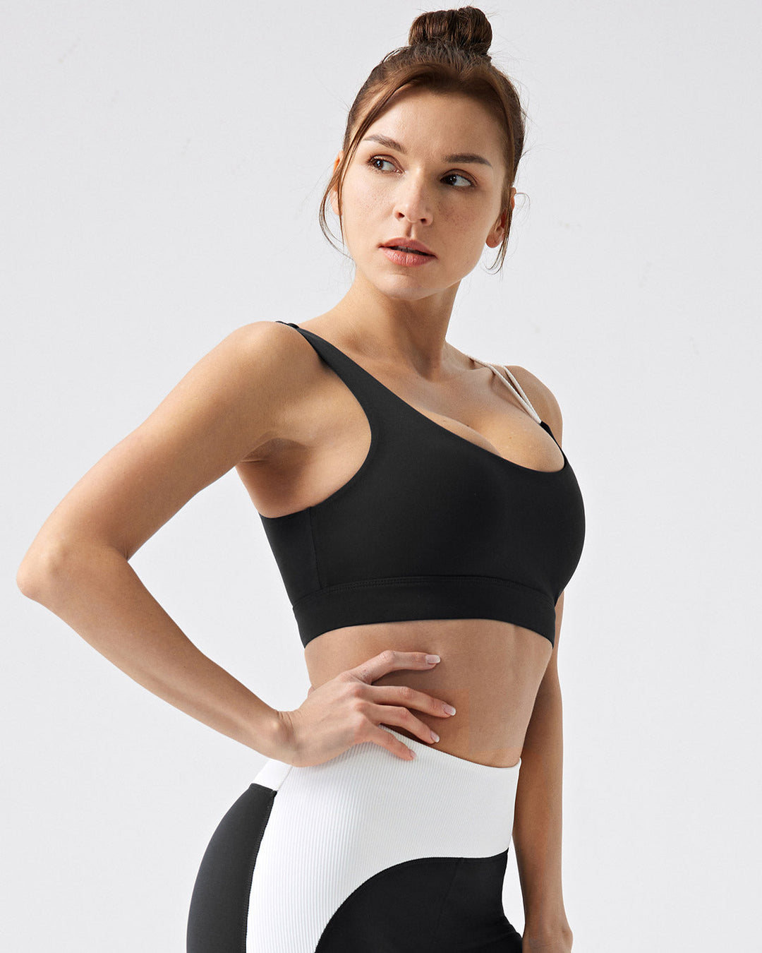 Katarina Sports Bra - Black White