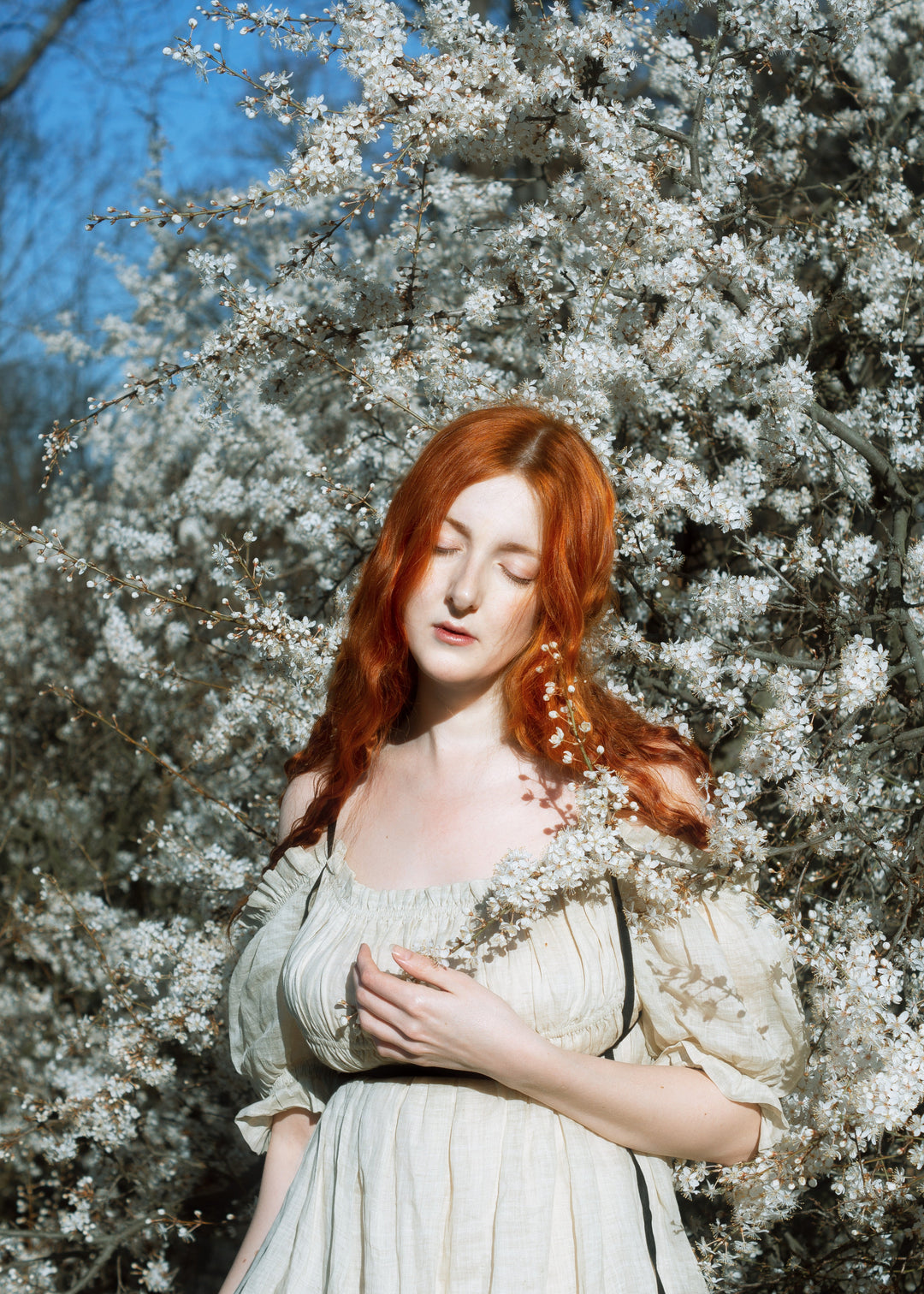 La Luna 11 | old lace linen dress