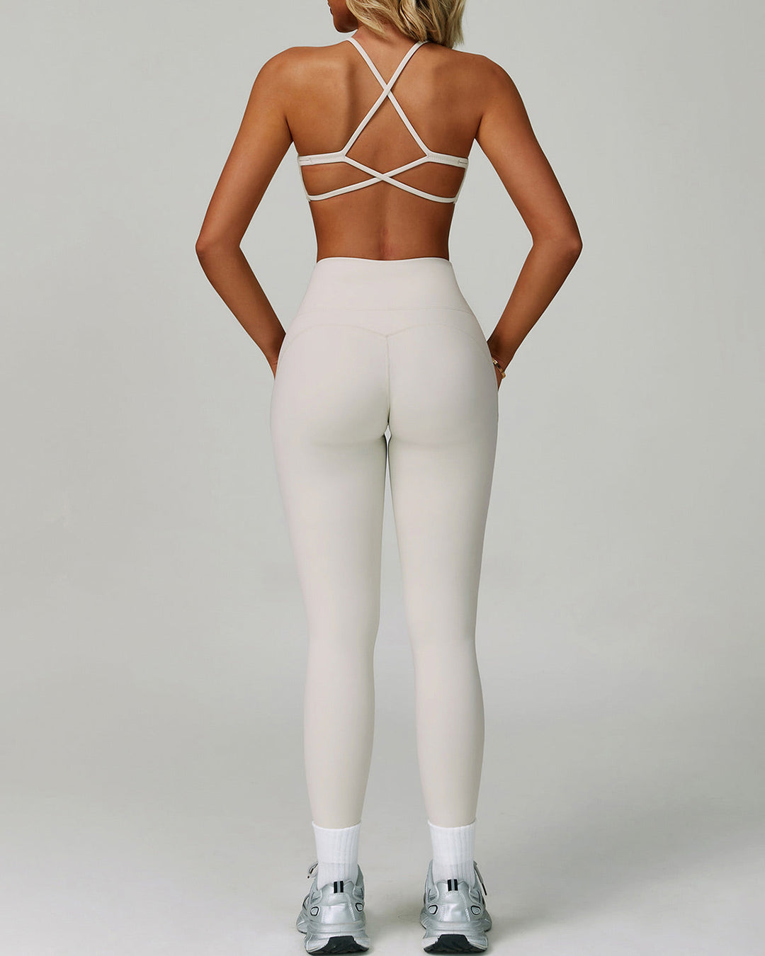 Mira Sports Bra - Oyster