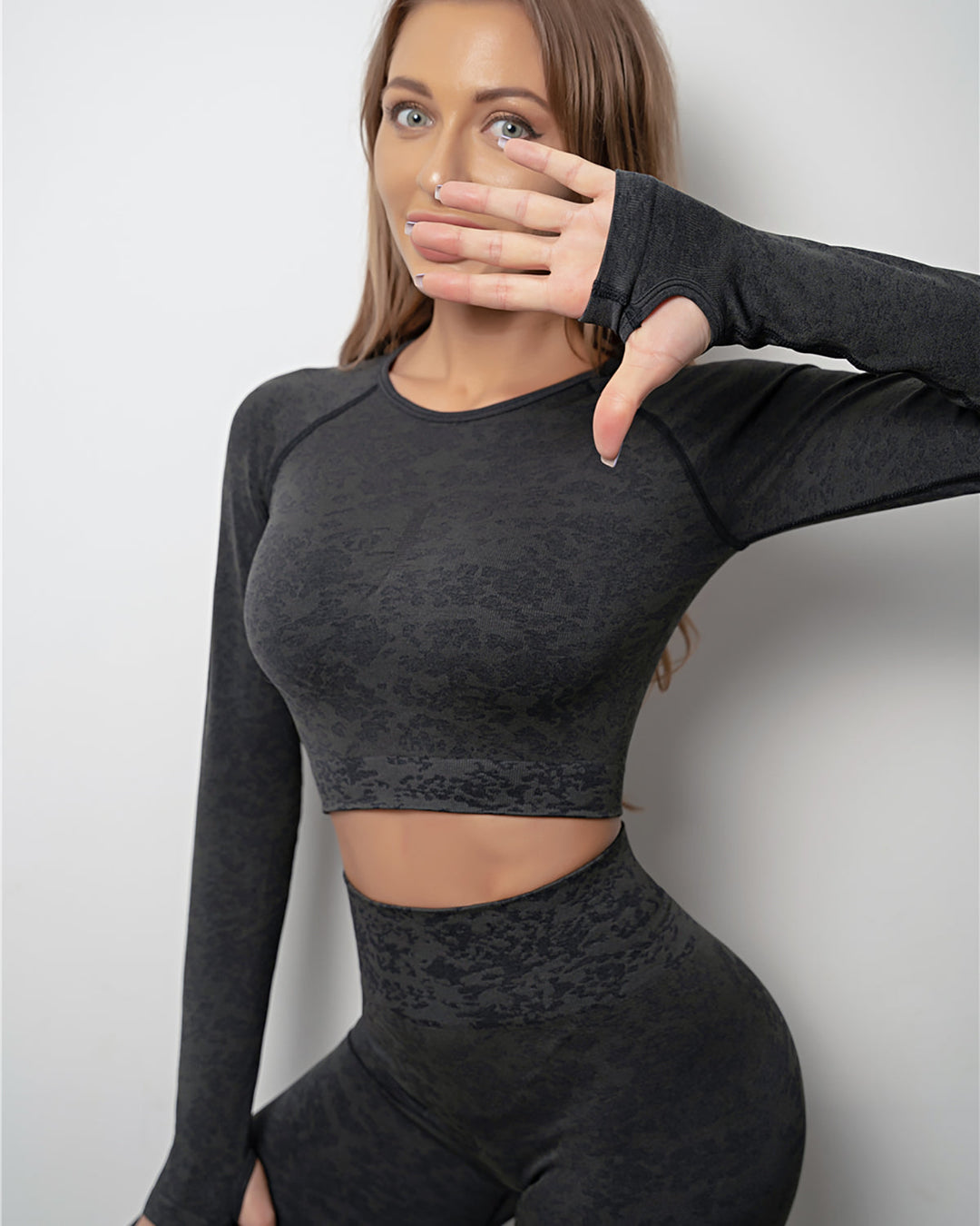 Omira Long Sleeve - Black